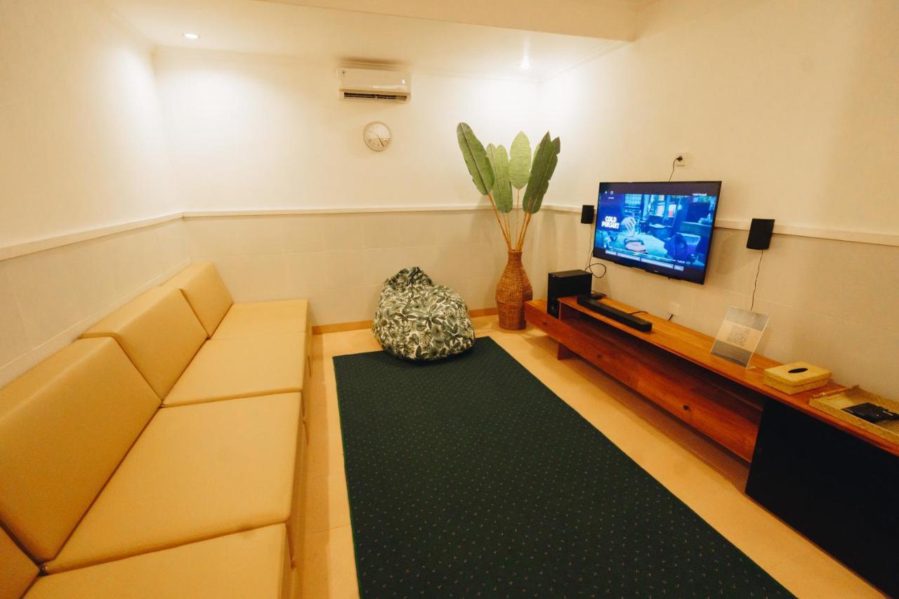 Villa Orked 3 With Family Room Seminyak Esterno foto